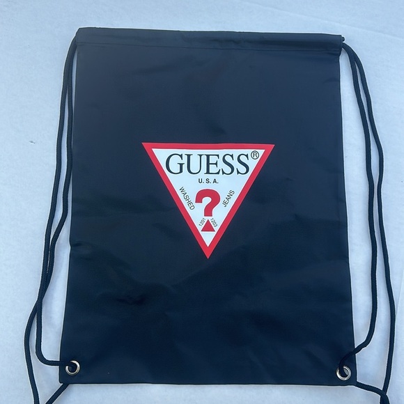 New GUESS Drawstring Gym Travel Bag - Picture 1 of 3